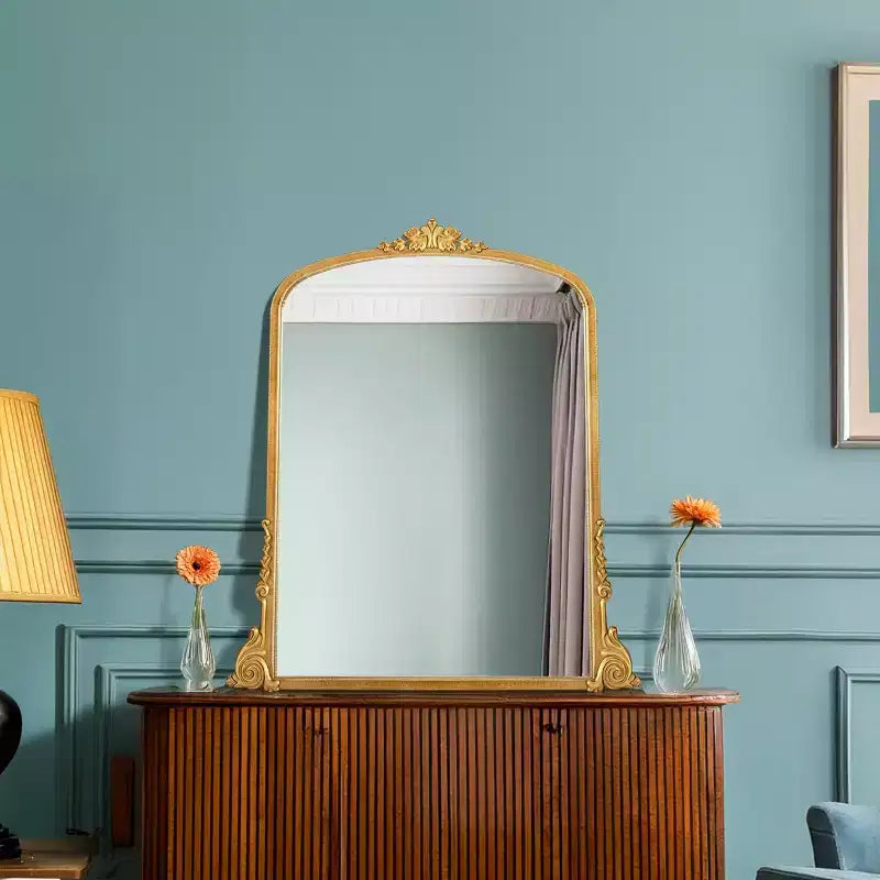 Miroir mural décoratif en métal orné 58,4 x 75 cm – Or antique, d'inspiration baroque