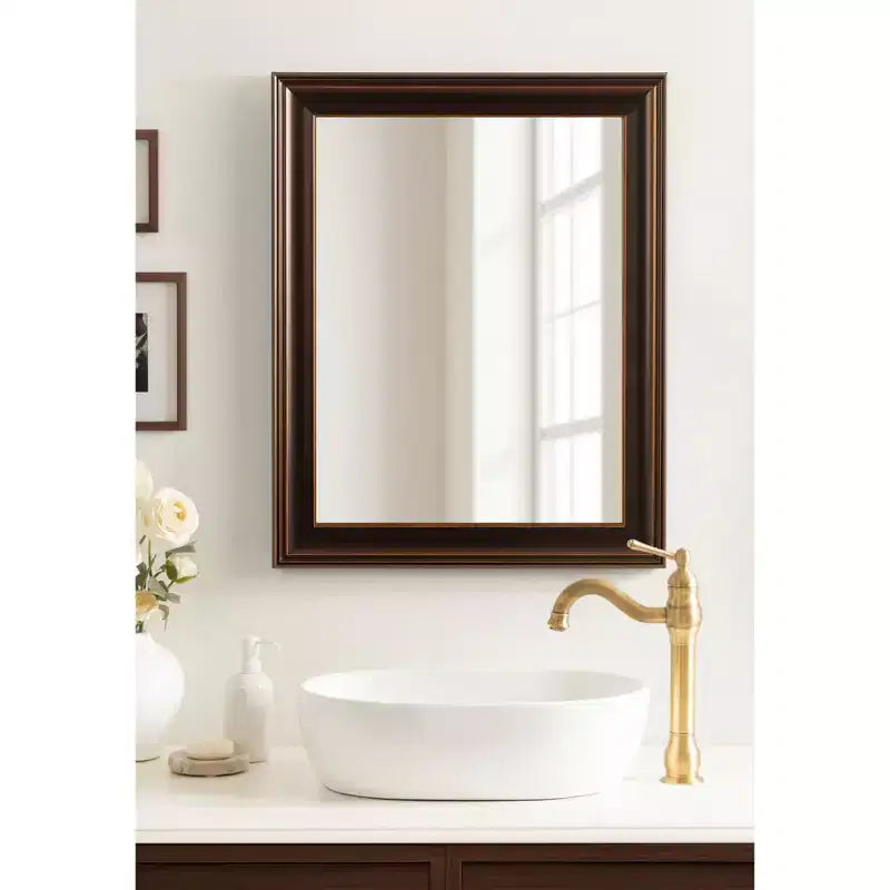 Miroir mural de salle de bain rectangulaire avec cadre étagé en bronze