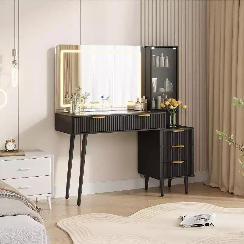 Coiffeuse de 122 cm avec miroir de 91 cm et lumière, 3 modes de couleur, coiffeuse à plateau en verre avec 5 tiroirs, 3 étagères et prises intégrées pour chambre à coucher