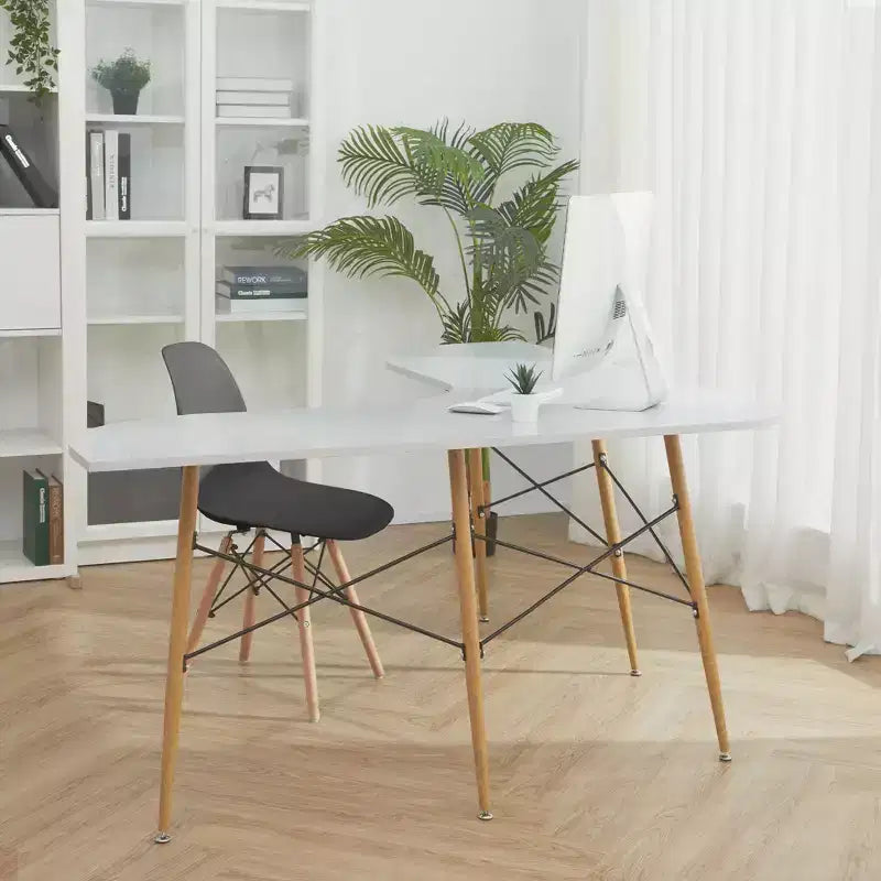 Lot de 2 chaises de salle à manger en plastique avec pieds en bois - Noir, style moderne, capacité de 150 kg