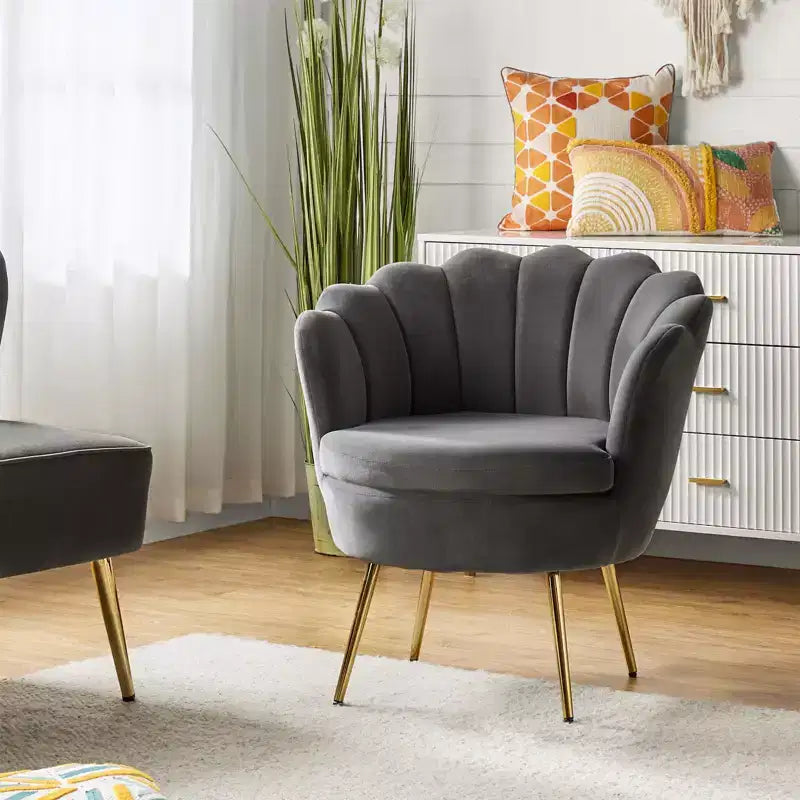 Fauteuil d'appoint de salon en forme de tonneau avec pieds en métal doré