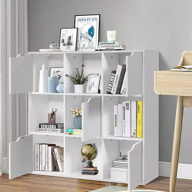 Bibliothèque à 9 casiers avec portes, étagères de rangement et séparateur de pièce